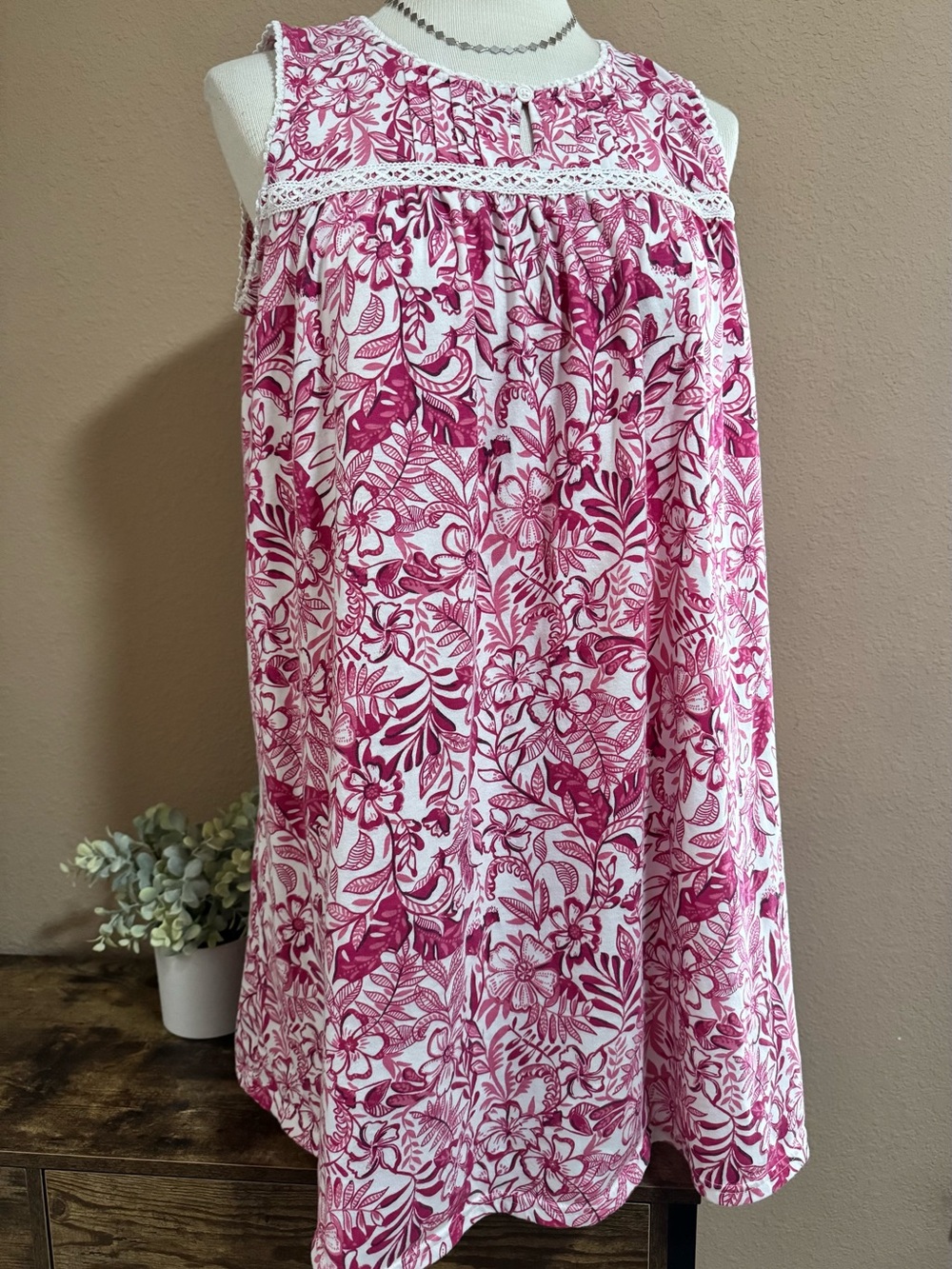 croft & barrow Pink and White Floral Sleep Chemise